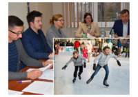 kolaż zdjęć, zarząd powiatu płońskiego siedzący przy stole konferencyjnym, w prawym dolnym rogu fotografia dzieci na lodowisku